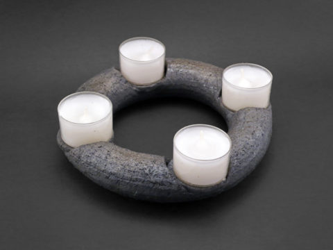 Raku Christmas Wreath: Ildikó Károlyi