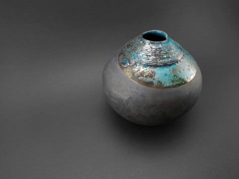 Aquamarine: Whispering Globe - Ildikó Károlyi