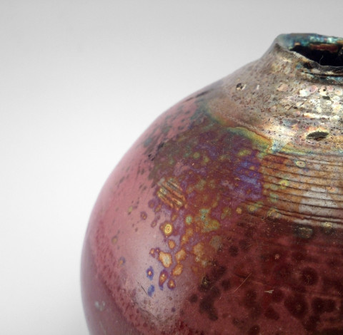 Enchanted Pomegranate: Whispering Globe - Ildikó Károlyi