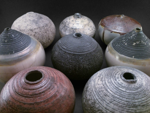 The Dark Side: Whispering Globes - Ildikó Károlyi